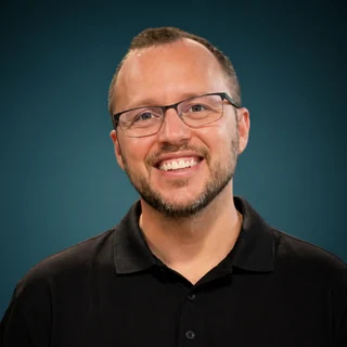 Sergio Chaves, Founder & Principal of AICG Canada